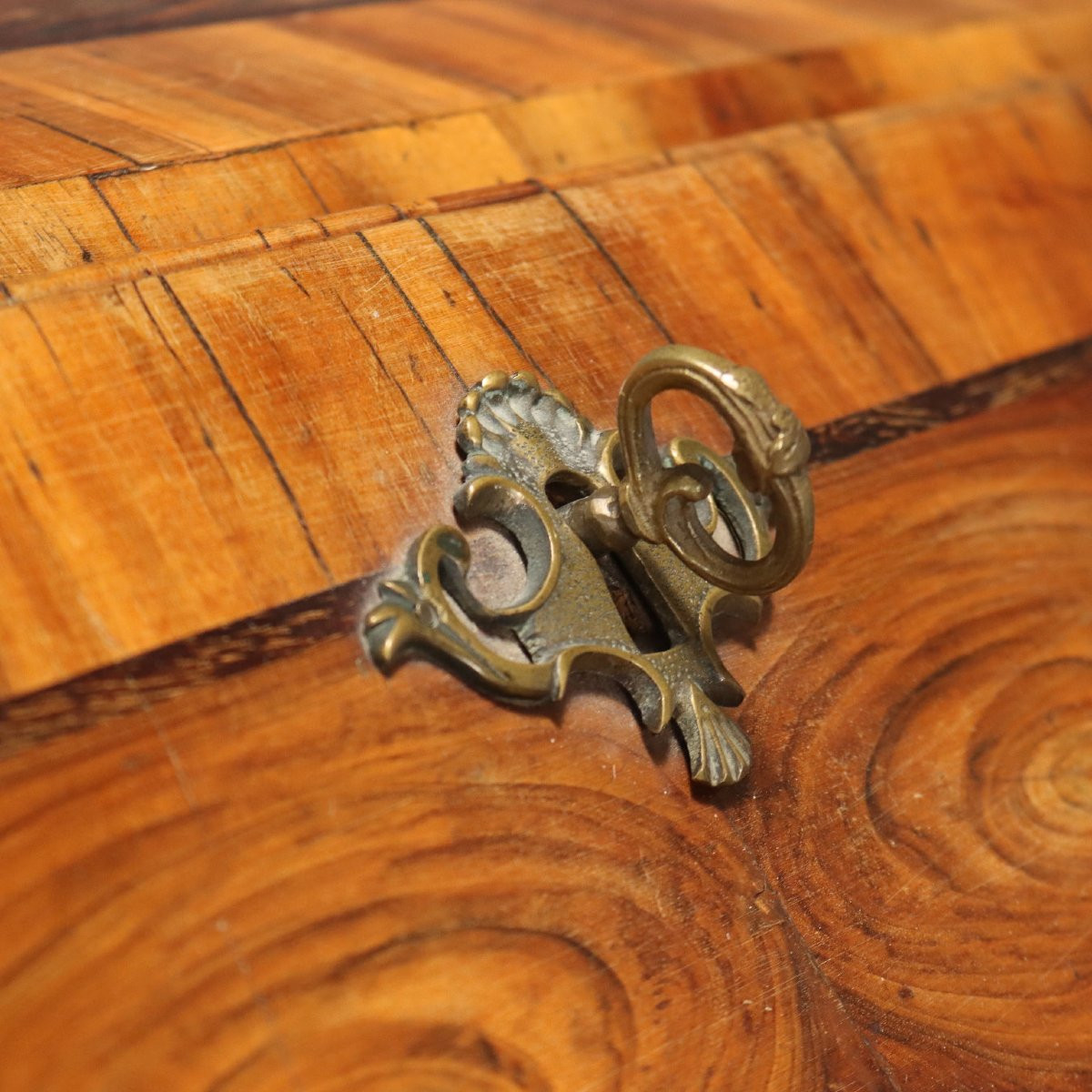 Cabinet à abattants en noyer baroque-photo-7