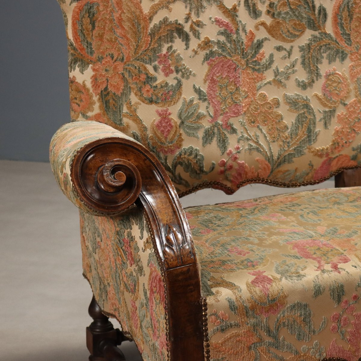 Antique Baroque Sofa Walnut Fabric Italy XVIII Century-photo-1