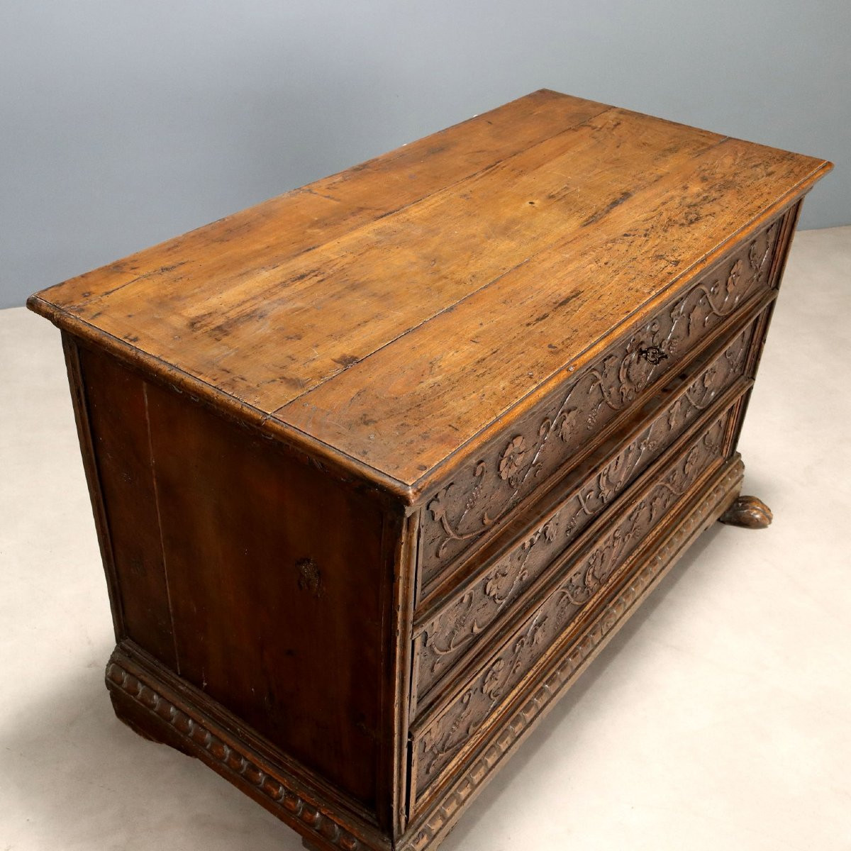 Baroque Walnut Chest Of Drawers Italy First Quarter 18th Century-photo-3