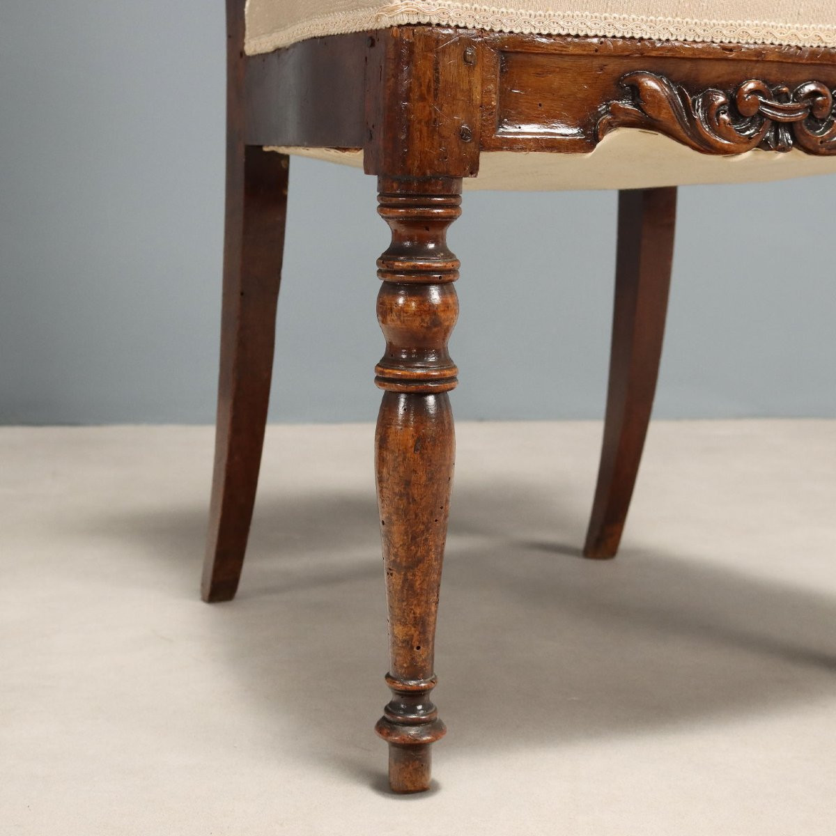 Six Chaises Louis Philippe Anciennes Noyer Gravé XIXe Siècle-photo-3