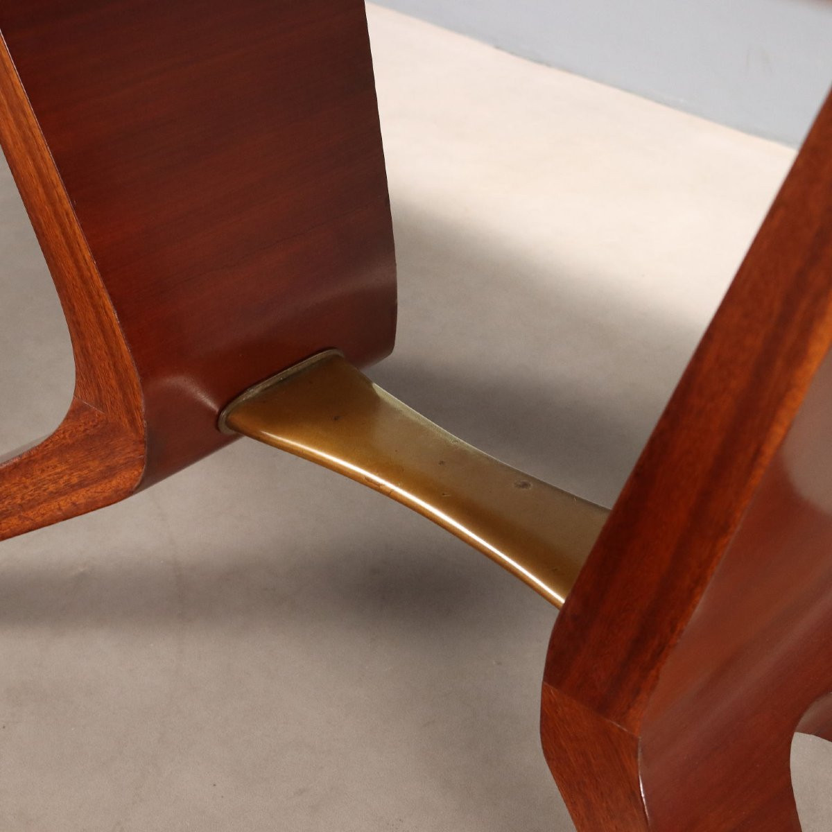 Vintage Table Mahogany Veneer Brass Glass Design Italy 1950s-photo-3