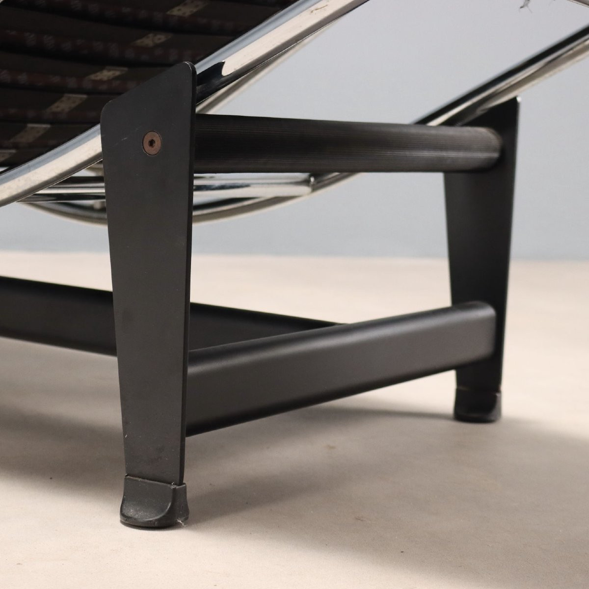 Alivar Chaise Longue Vintage Design Enamelled Metal 1980s-photo-2