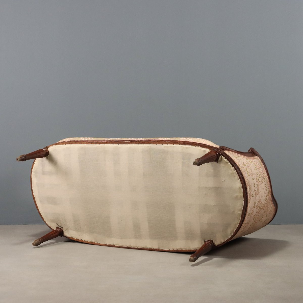 Antique Sofa Neoclassical Style Walnut Carvings XIX Century-photo-4