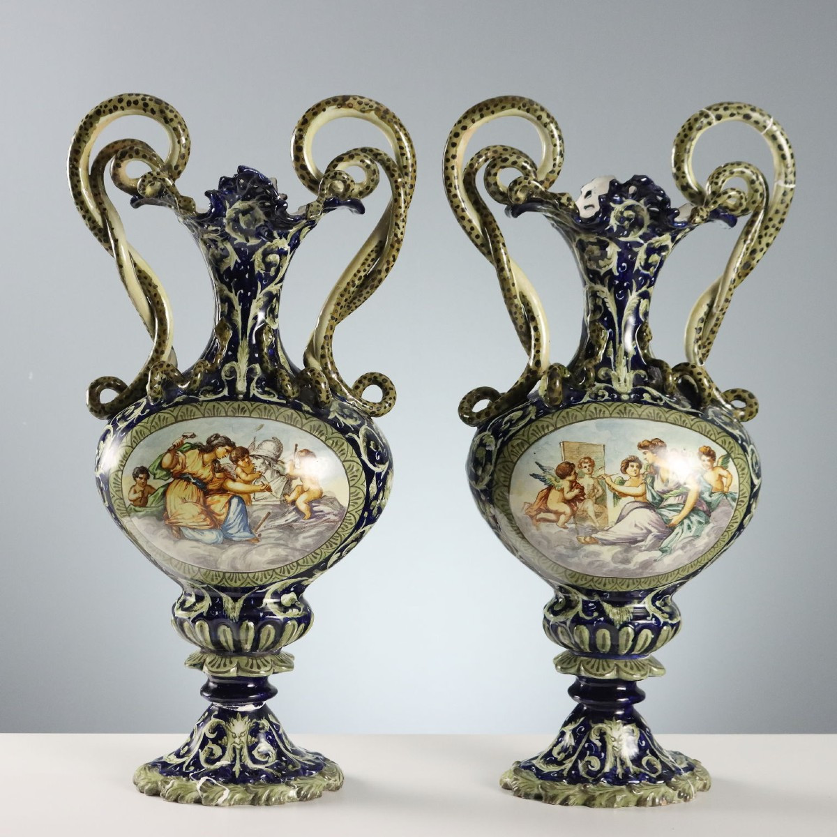 Amphores Anciennes Style Néo-Renaissance Majolique XIXe Siècle