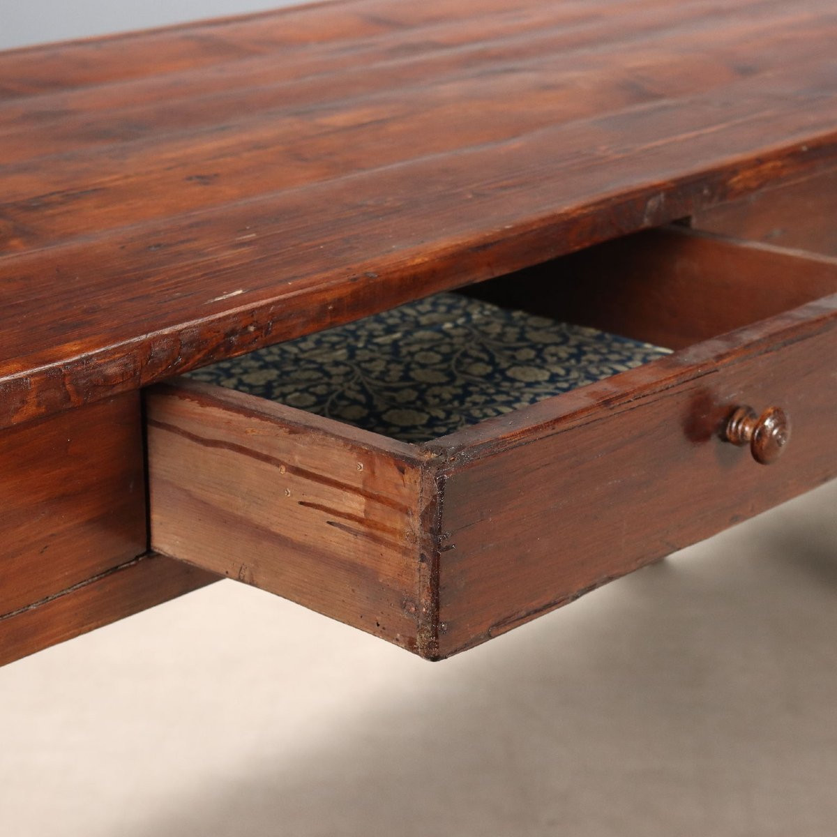 Table en sapin Italie, fin du XIXe siècle-photo-3