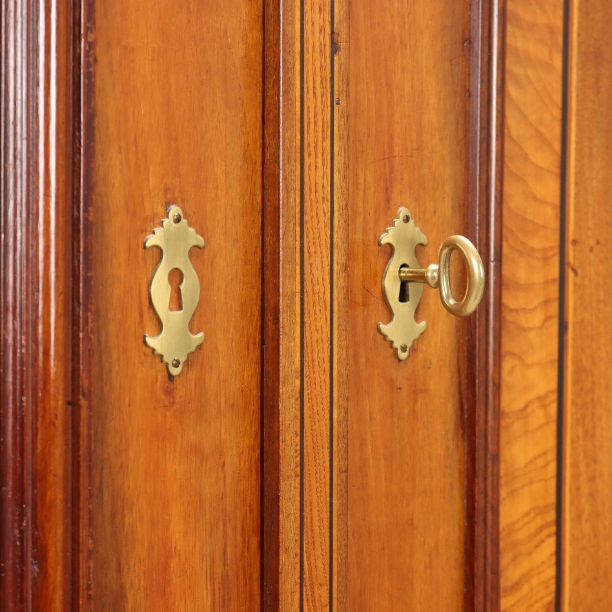 Armoire plaquée acajou Italie, début du XXe siècle-photo-3