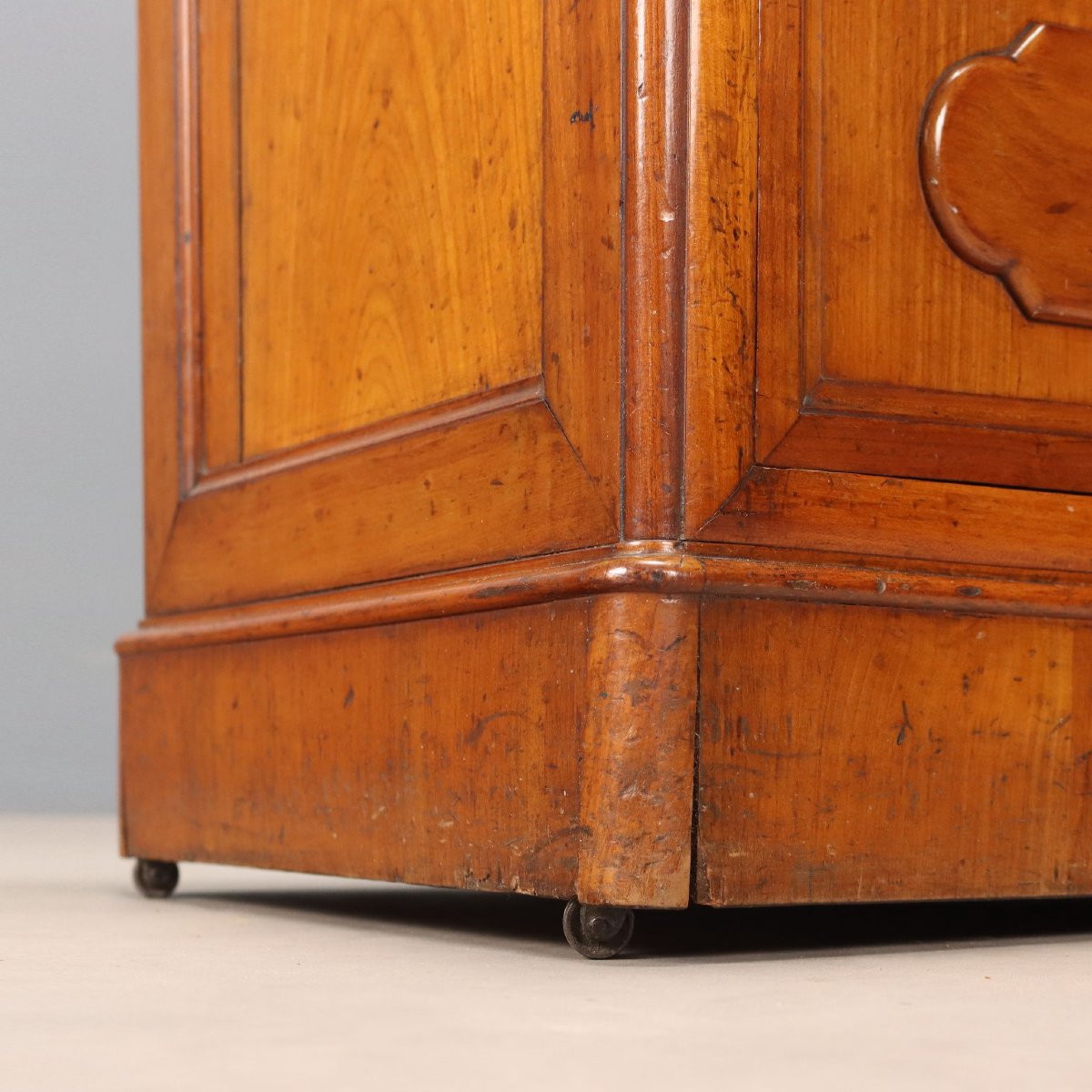 Antique Flap Cabinet Cherrywood Italy Mid XIX Century-photo-3