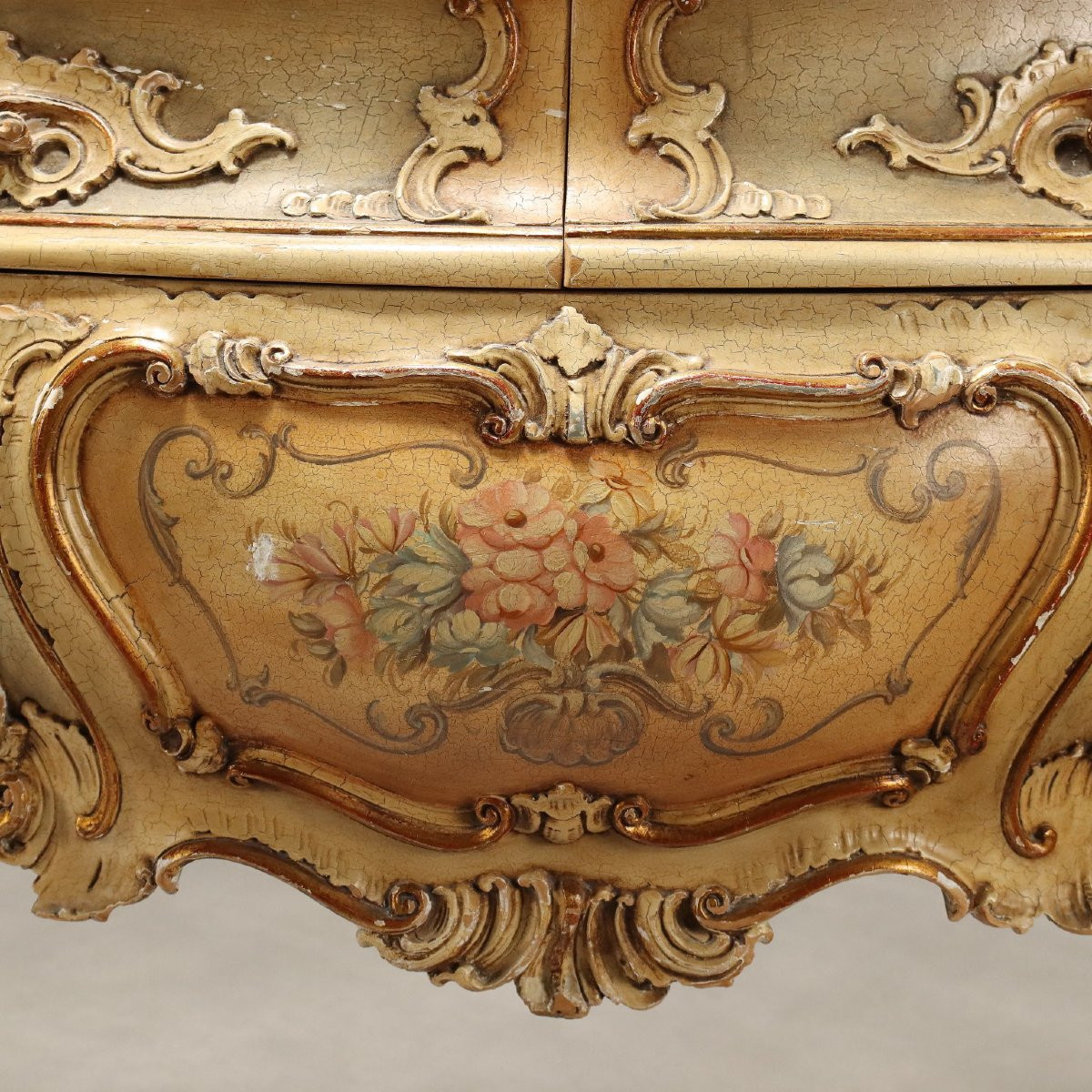 Commode de style rococo Italie du milieu du XXe siècle-photo-2