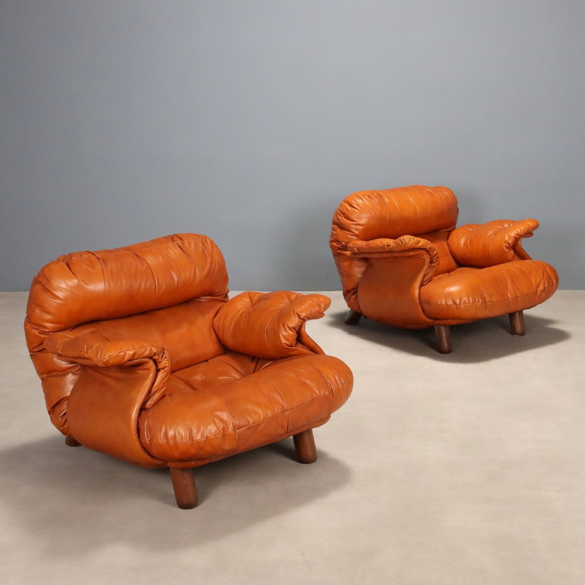 Fauteuils Insa Vintage Cuir Bois Design E. Cobianchi Années 1970