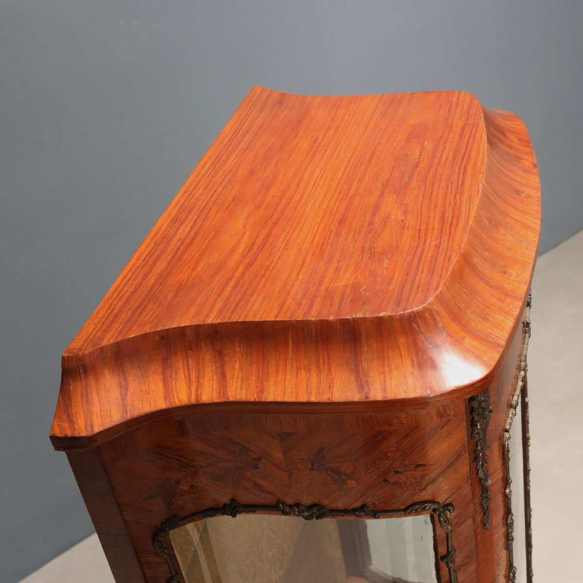 Vitrine Ancienne Plaquée en Bois de Rose Bronze France XXe Siècle-photo-4