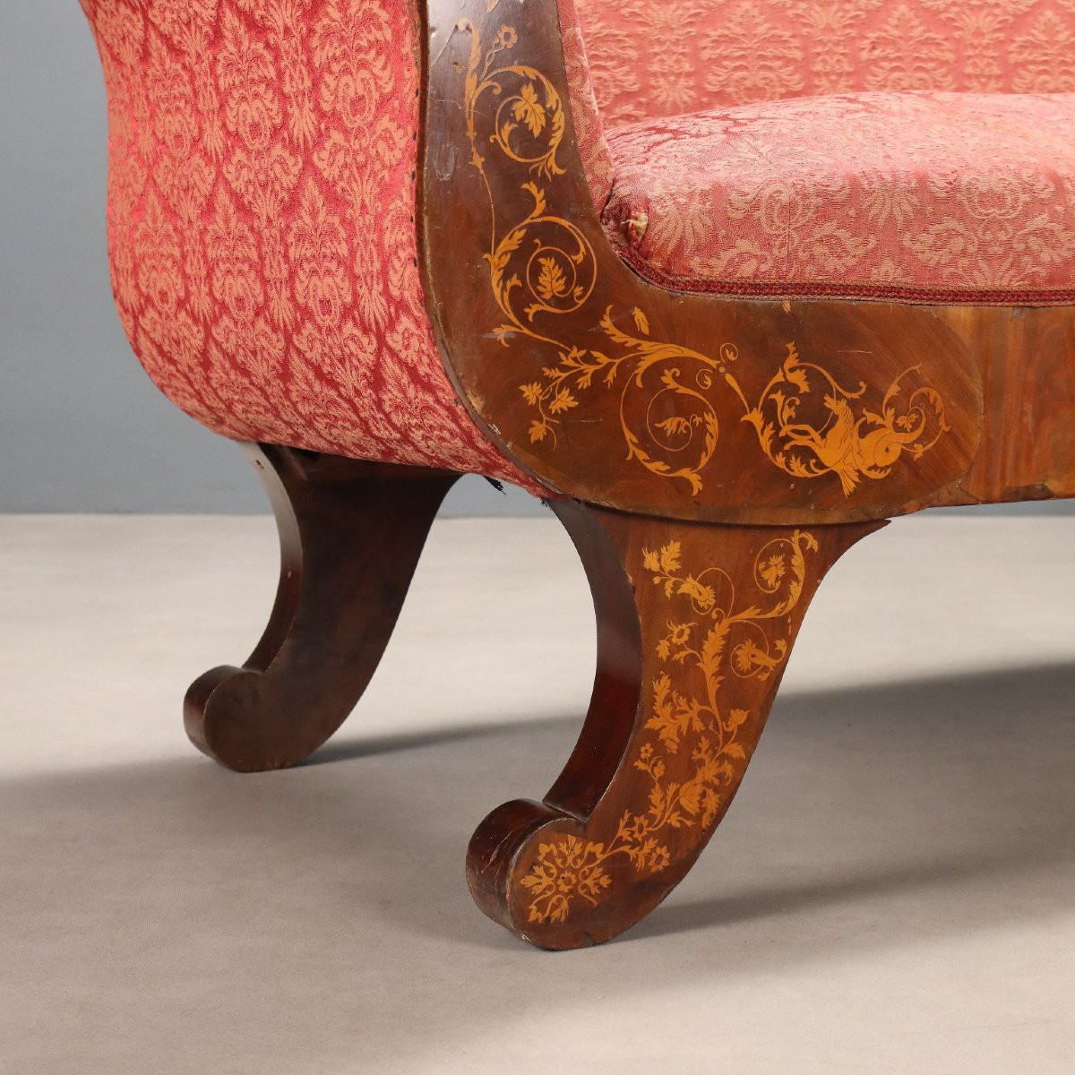 Canapé Charles X en acajou avec incrustations d'érable Italie, première moitié du XIXe siècle-photo-3