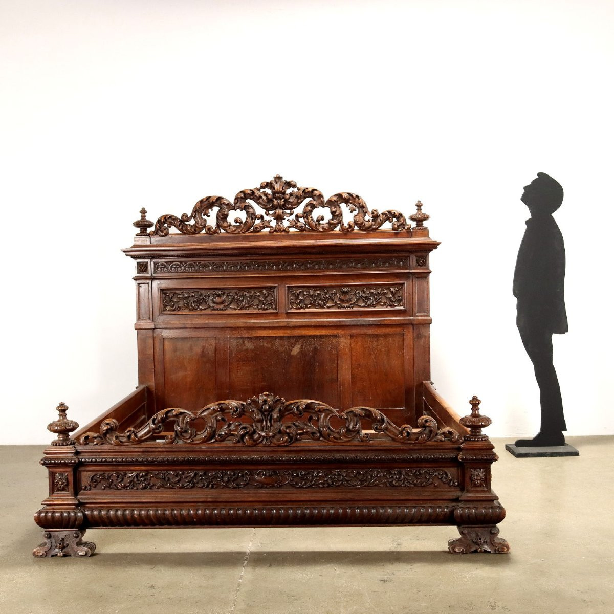 Antique Bed Neo-renaissance Carved Wood Italy XX Century-photo-2