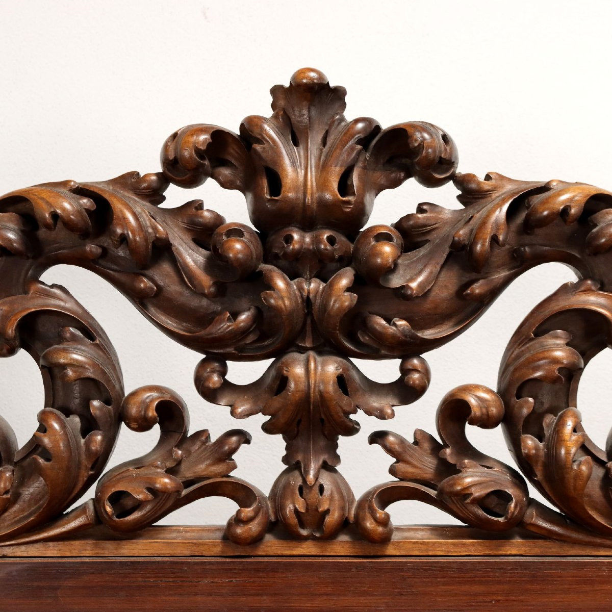 Antique Bed Neo-renaissance Carved Wood Italy XX Century-photo-2