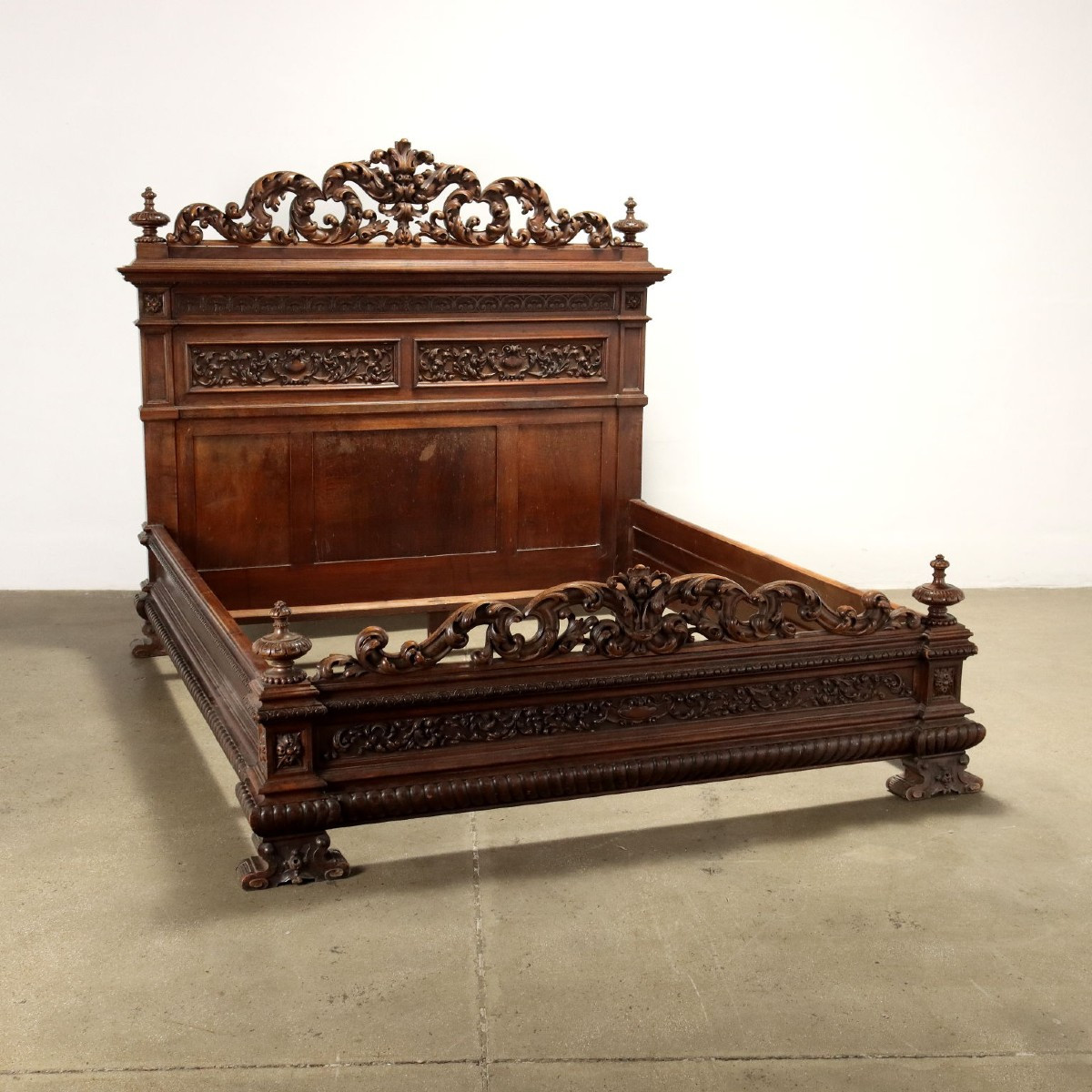 Antique Bed Neo-renaissance Carved Wood Italy XX Century