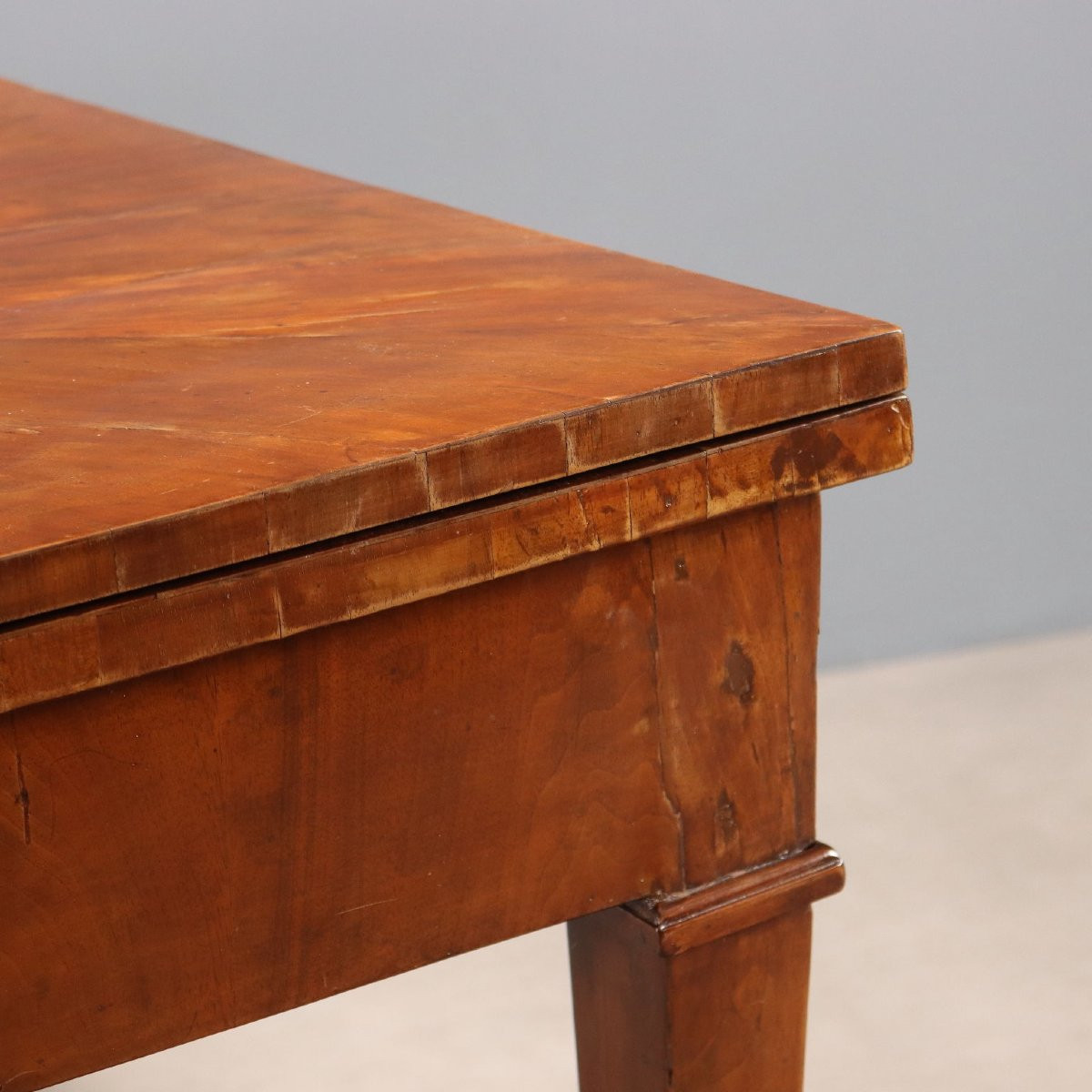 Table Directoire en noyer Italie, début du XIXe siècle-photo-2