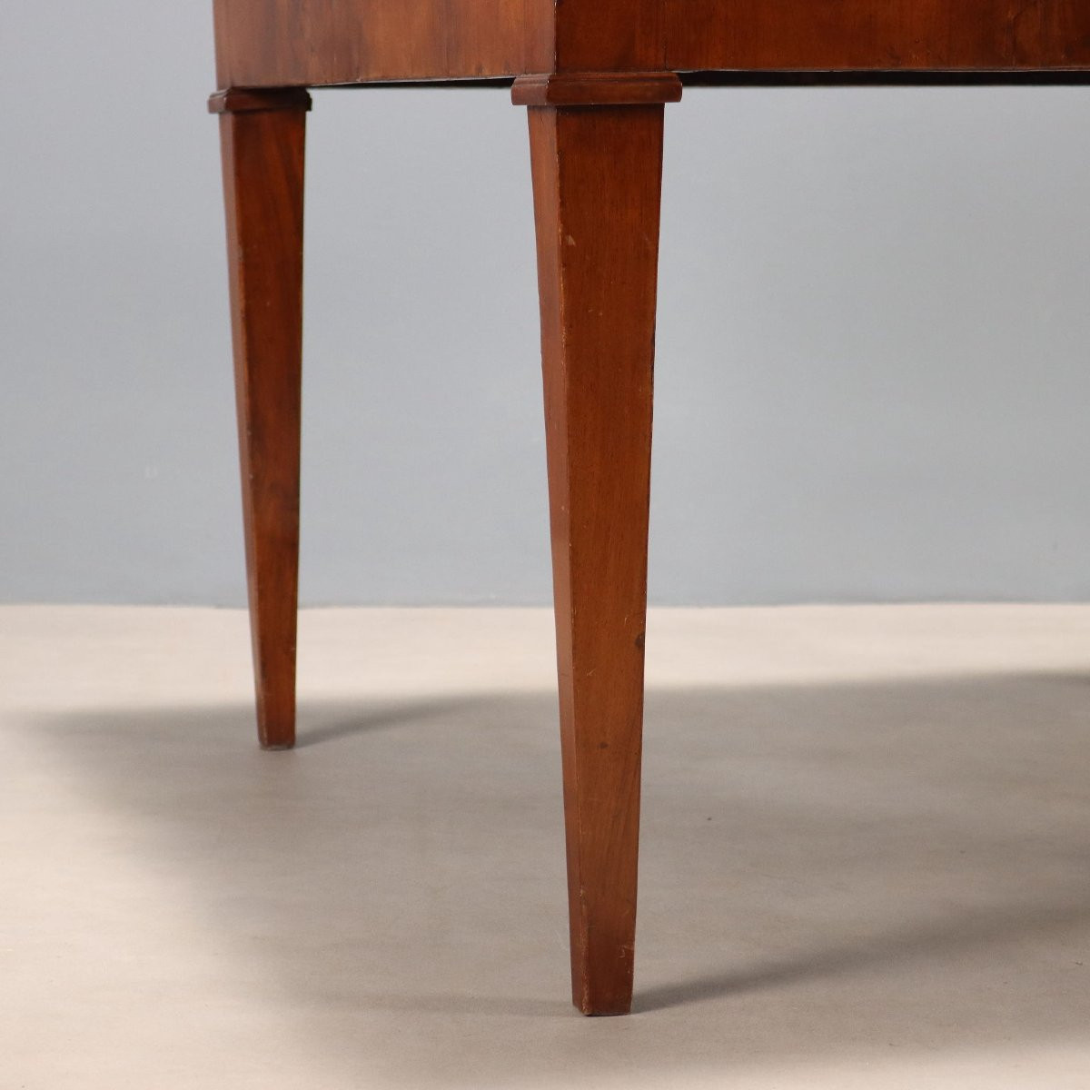 Table Directoire en noyer Italie, début du XIXe siècle-photo-4