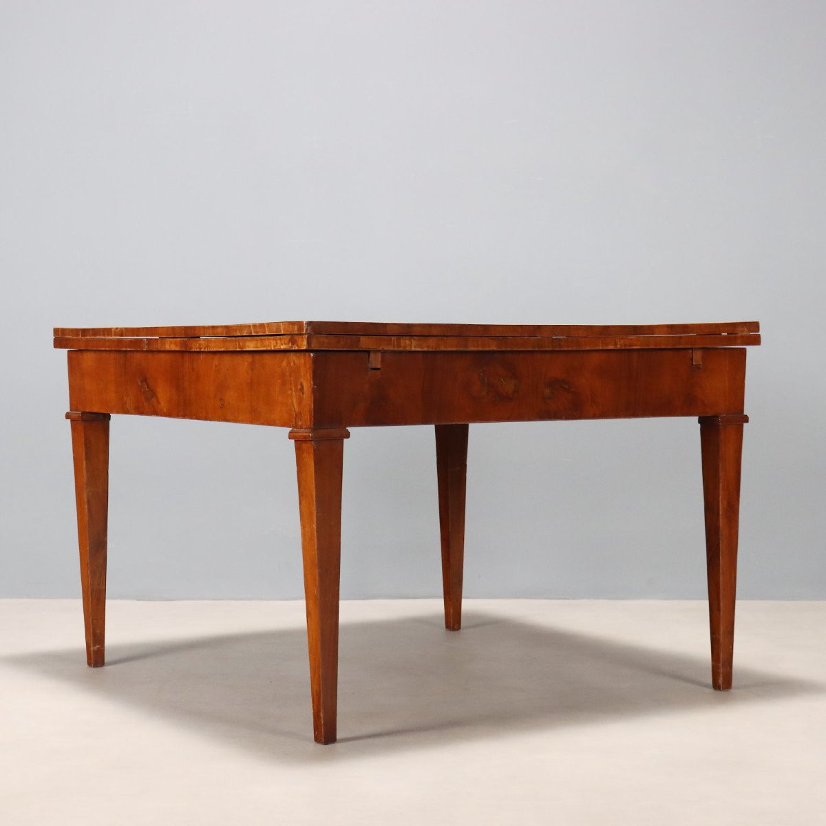 Table Directoire en noyer Italie, début du XIXe siècle-photo-6