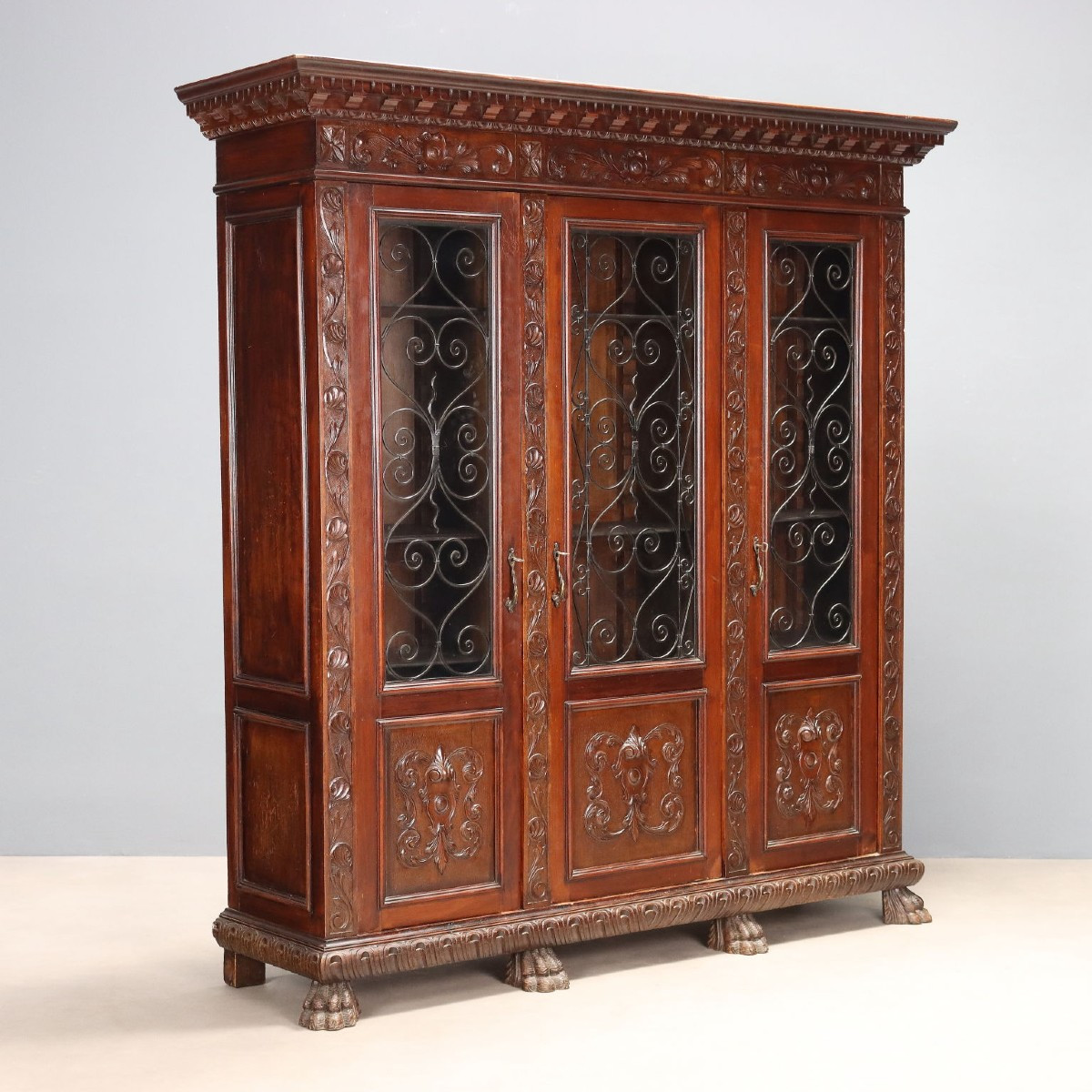 Antique Bookcase Neo-renaissance Style Walnut XX Century