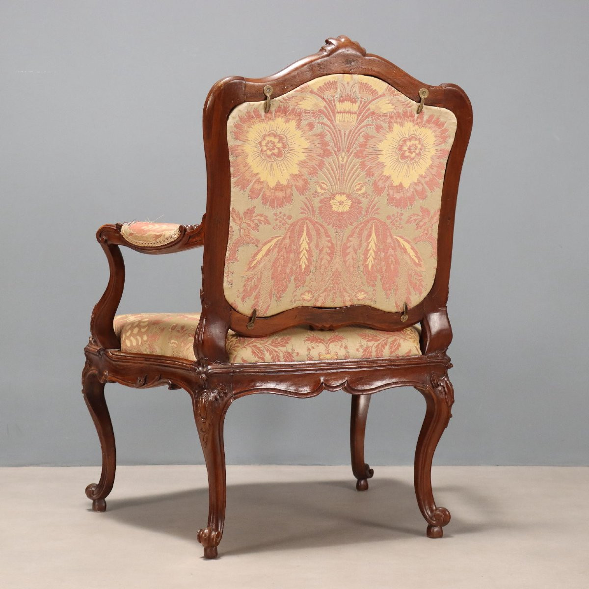 Fauteuil baroque en noyer Gênes, milieu du XVIIIe siècle-photo-4