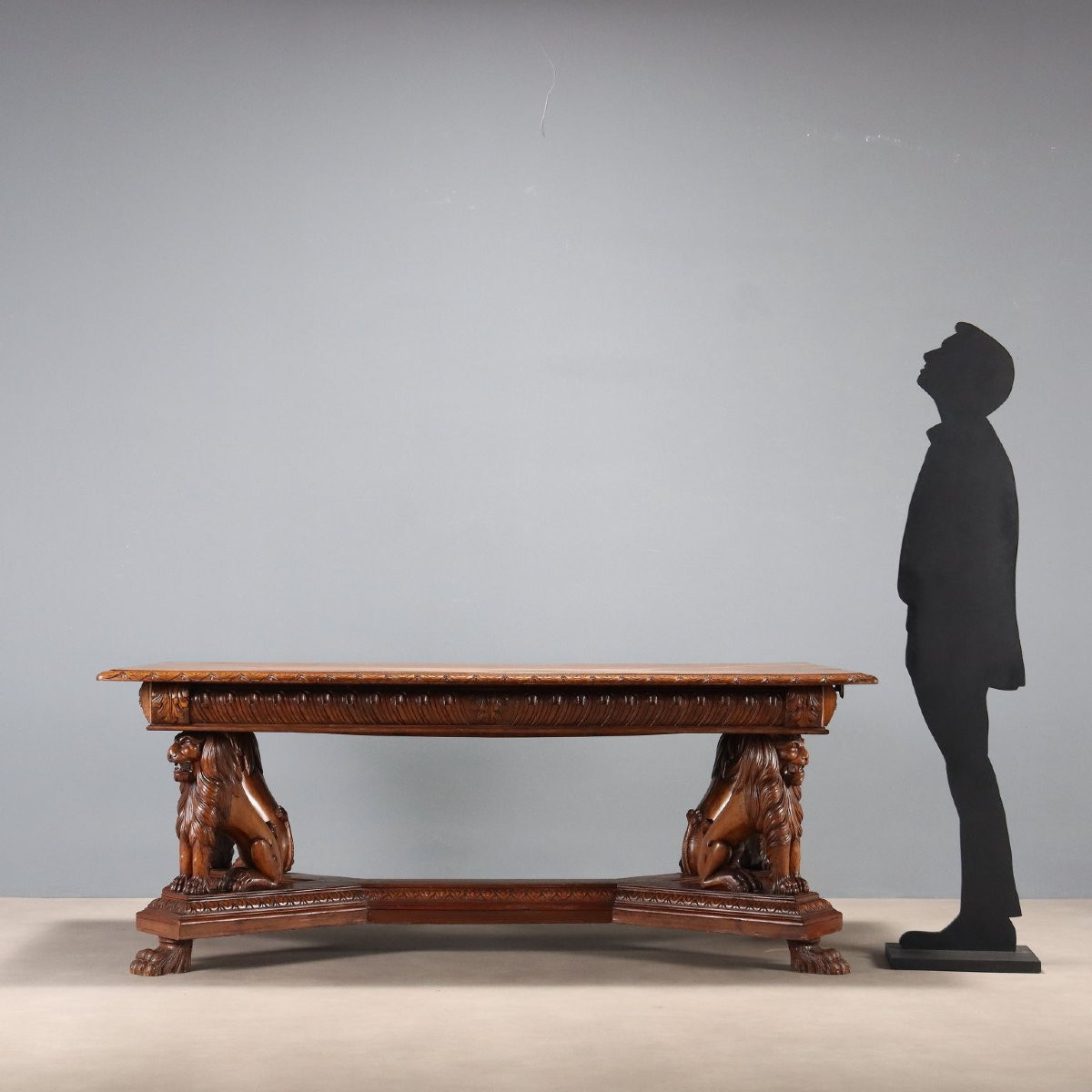 Late 19th-century Italian Walnut Neo-renaissance Table-photo-2