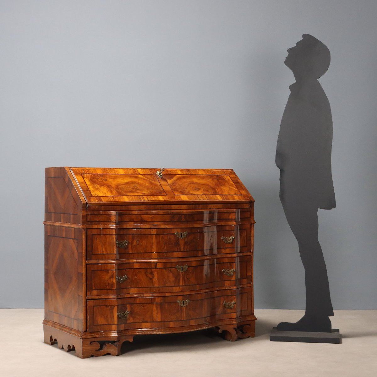 Cabinet à abattants en noyer baroque Vénétie, XVIIIe siècle-photo-2