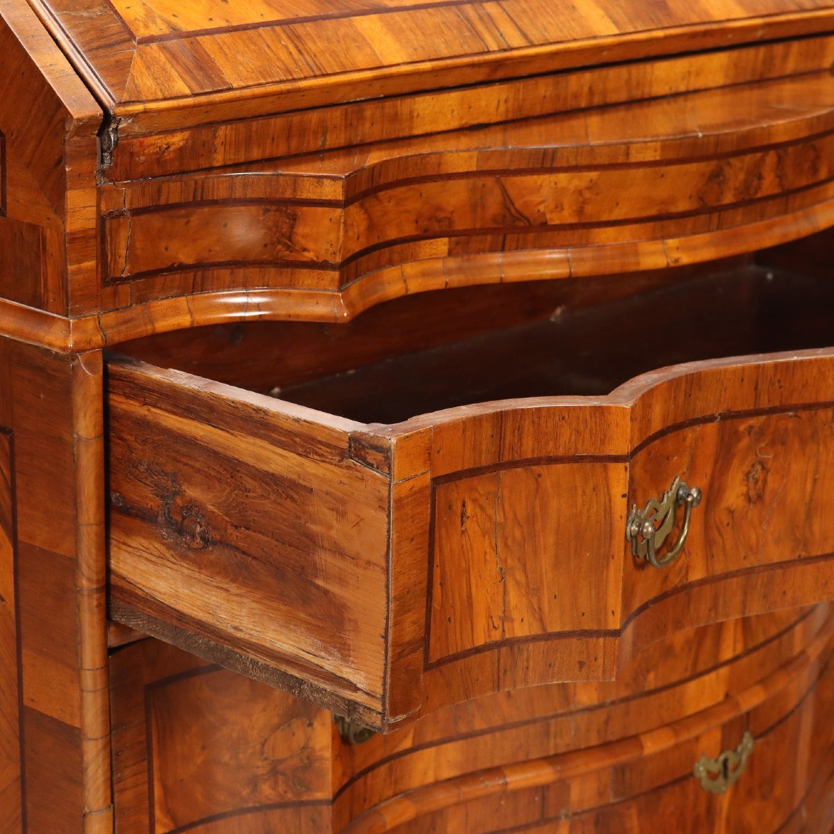 Cabinet à abattants en noyer baroque Vénétie, XVIIIe siècle-photo-8