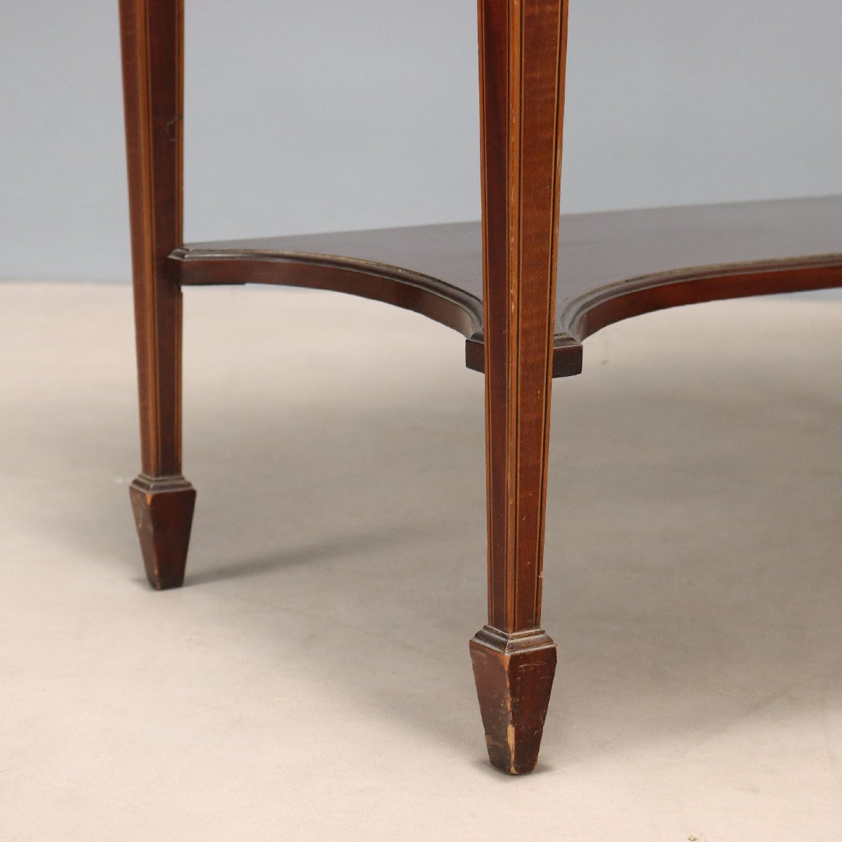 Early 20th-century English Neoclassical Display Cabinet-photo-7