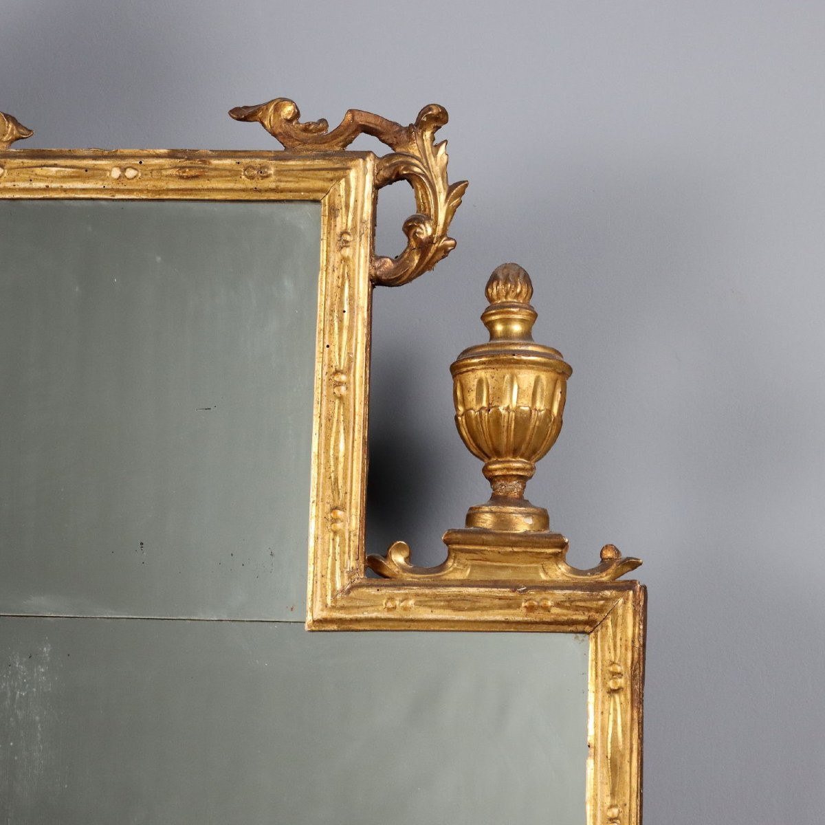 Neoclassical Mirror In Carved And Gilded Wood, Italy, Late 18th Century-photo-1