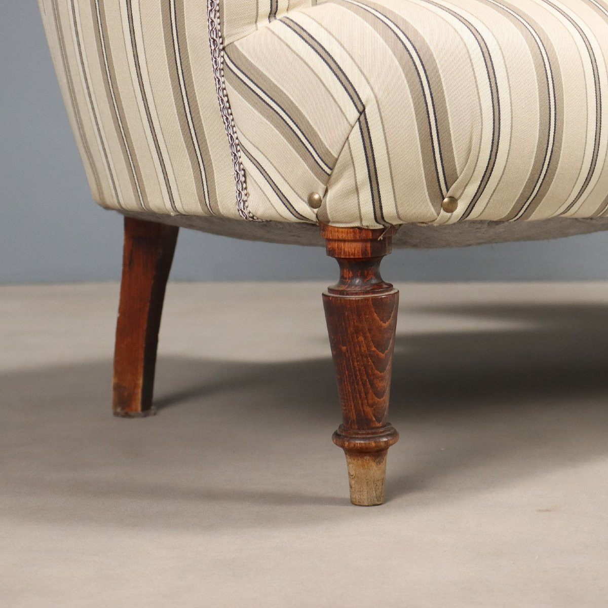 19th-century Italian Beechwood Conversation Sofa-photo-1