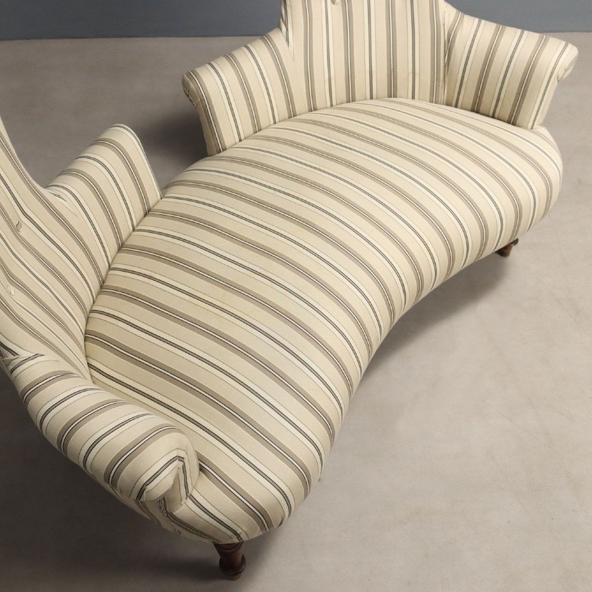 19th-century Italian Beechwood Conversation Sofa-photo-2