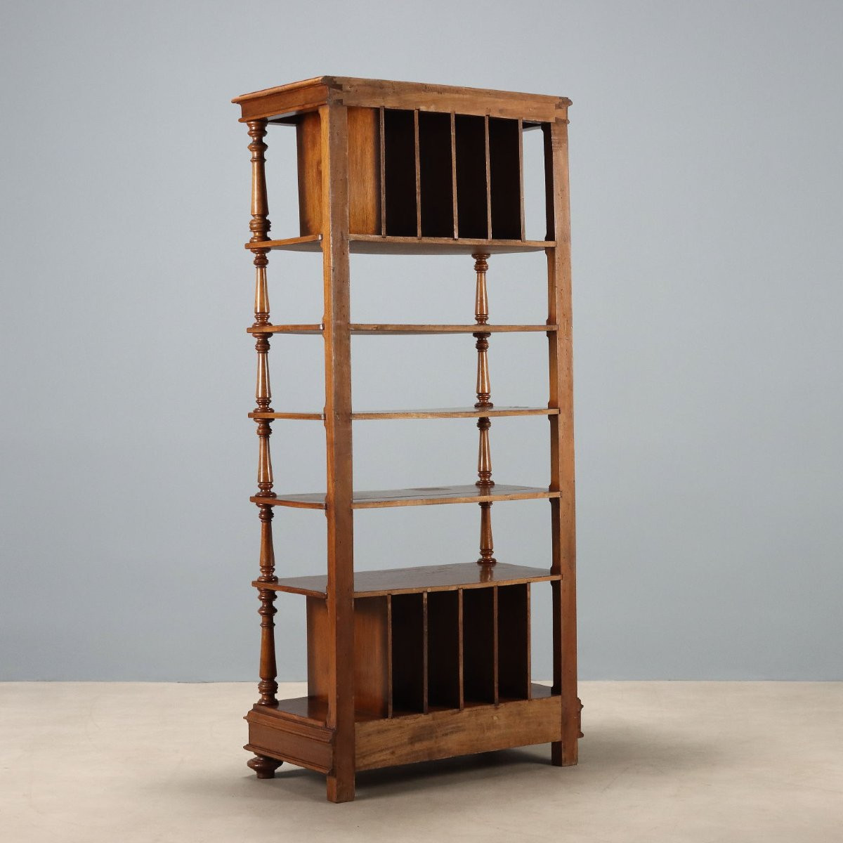 Italian Walnut Etagere, Late 19th Century-photo-3