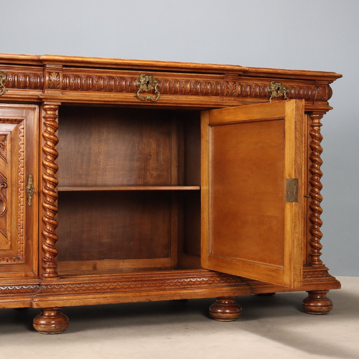 Neo-baroque Sideboard In Italian Walnut, Late 19th Century-photo-1