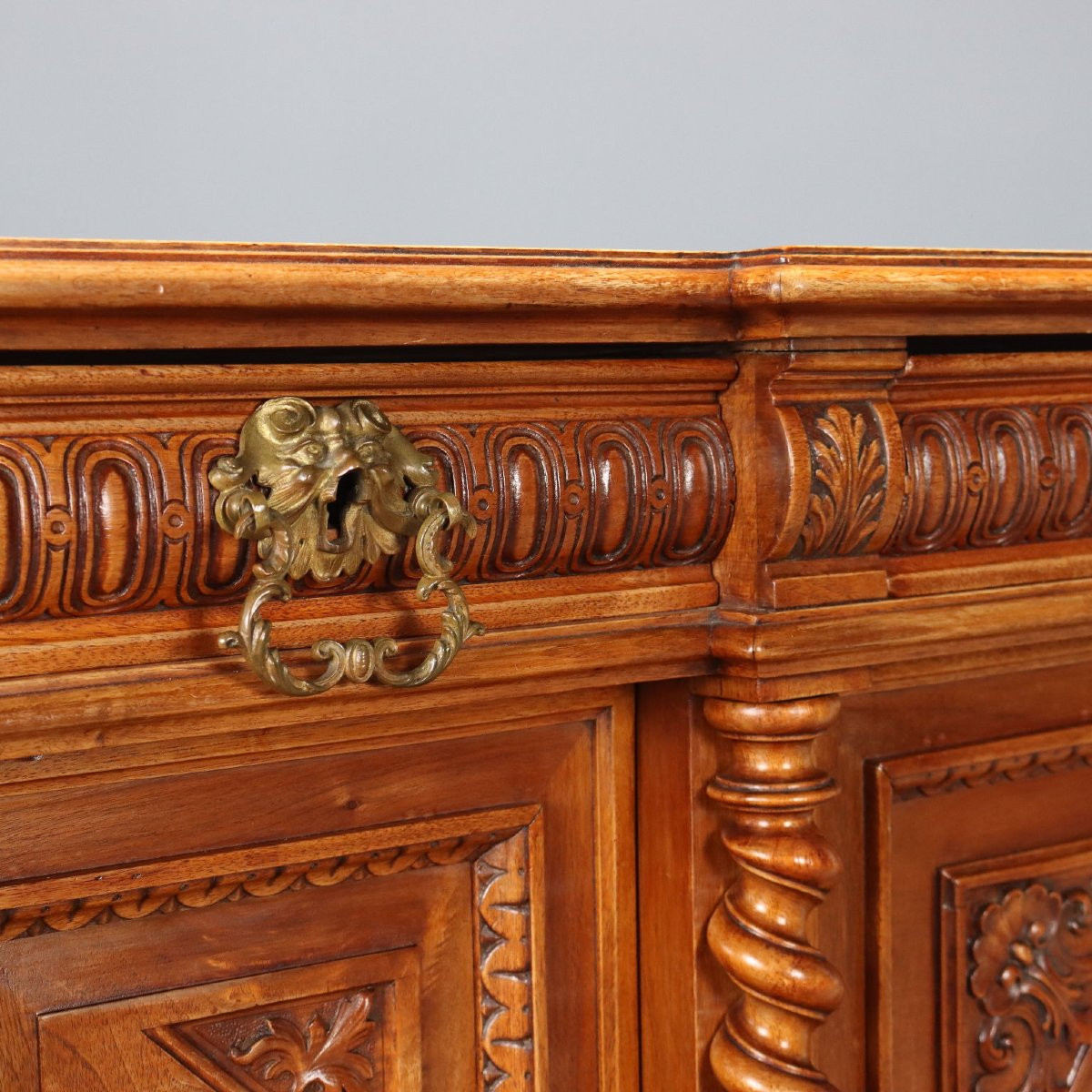 Neo-baroque Sideboard In Italian Walnut, Late 19th Century-photo-3