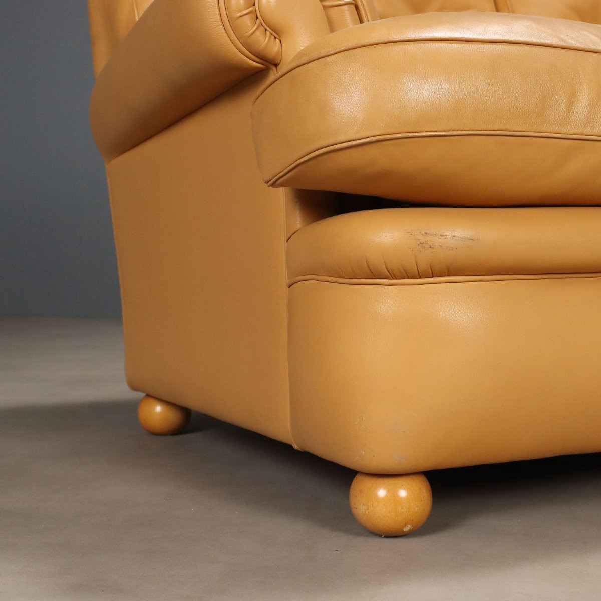 Poltrona Frau 'dream/b' Vintage Sofa Leather Design Italy 1980s–1990s-photo-1