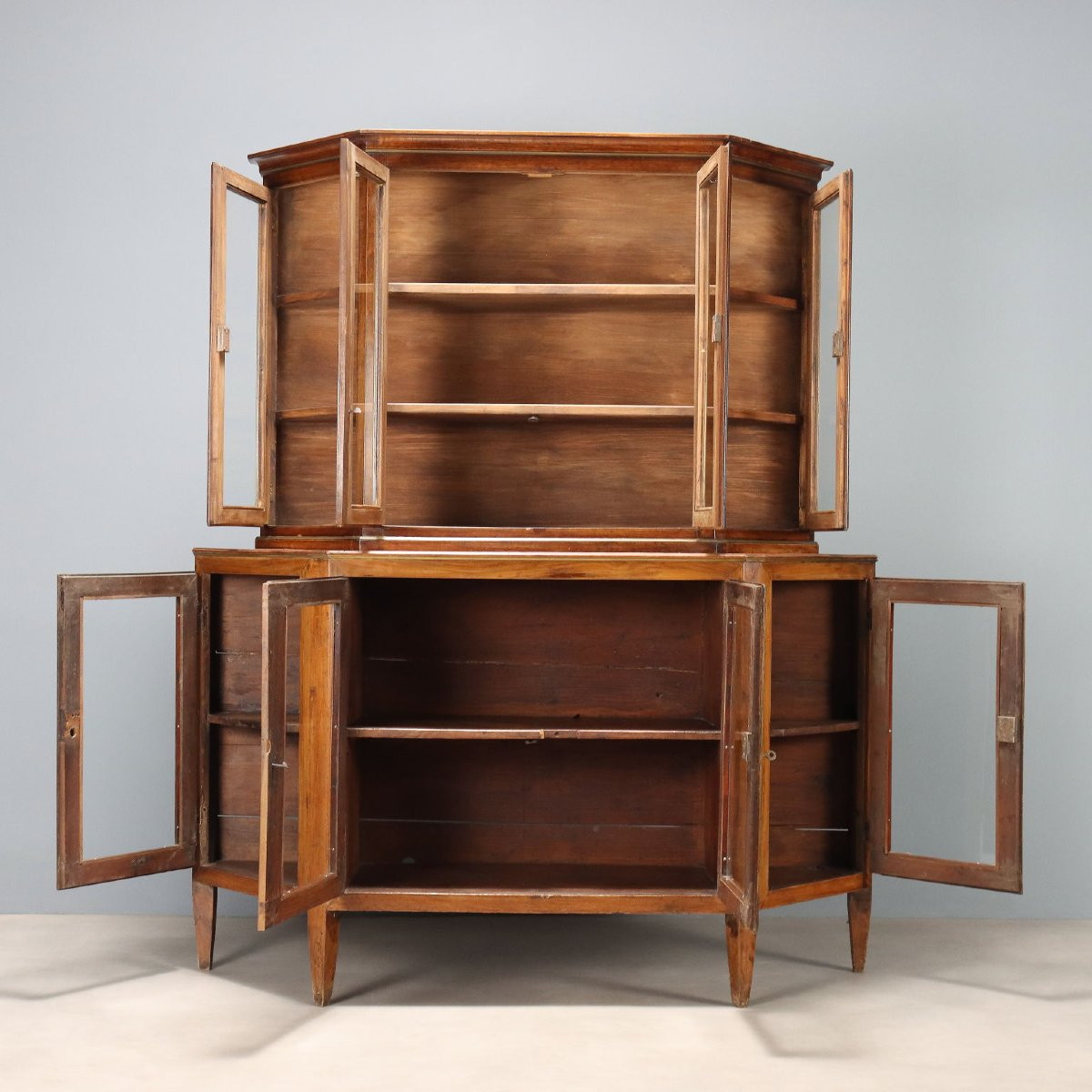 19th-century Italian Walnut Double-cabinet Sideboard With Cut-out Panels-photo-3