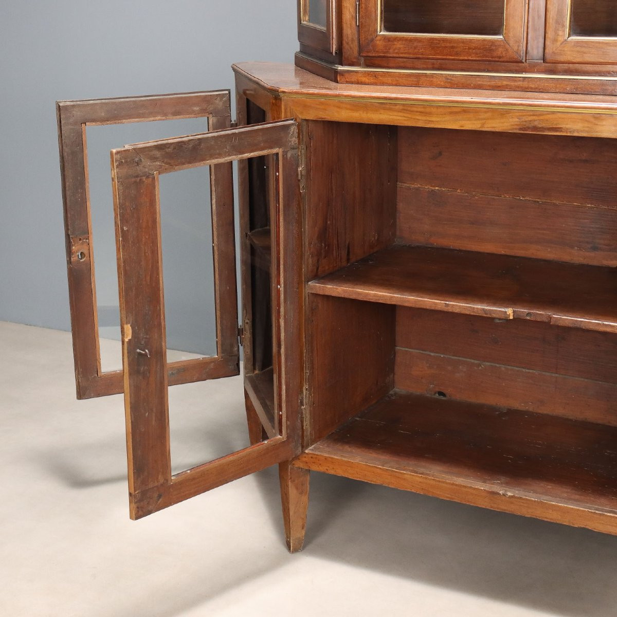 19th-century Italian Walnut Double-cabinet Sideboard With Cut-out Panels-photo-1