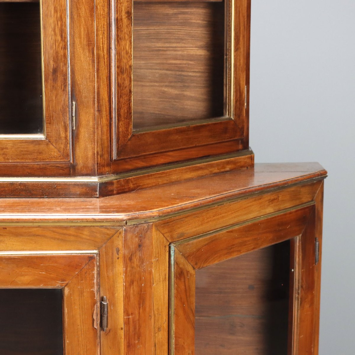 19th-century Italian Walnut Double-cabinet Sideboard With Cut-out Panels-photo-3