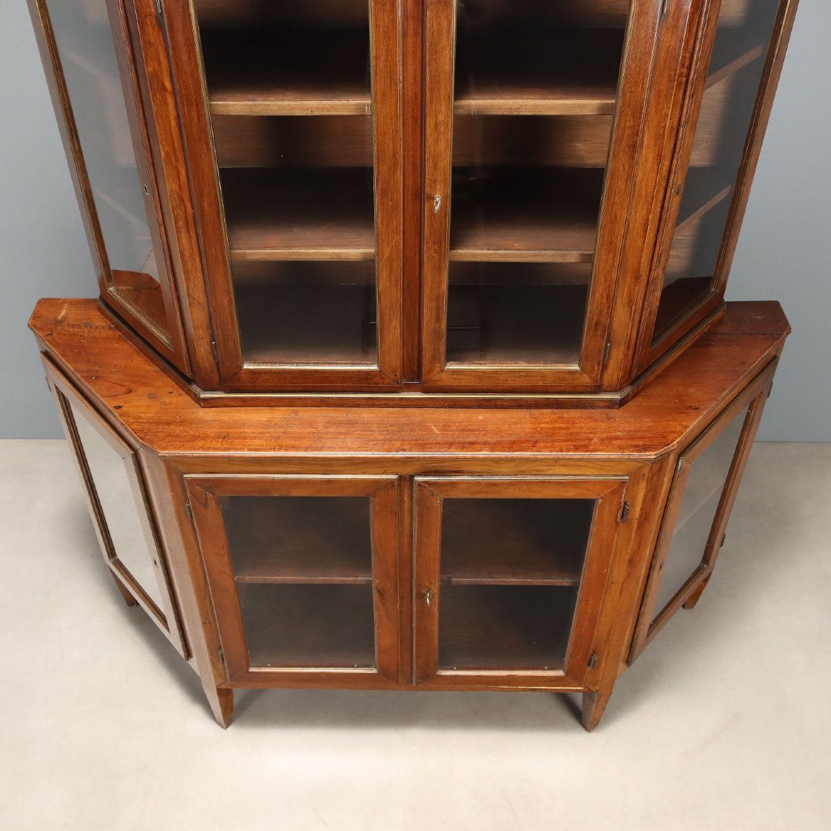 19th-century Italian Walnut Double-cabinet Sideboard With Cut-out Panels-photo-5