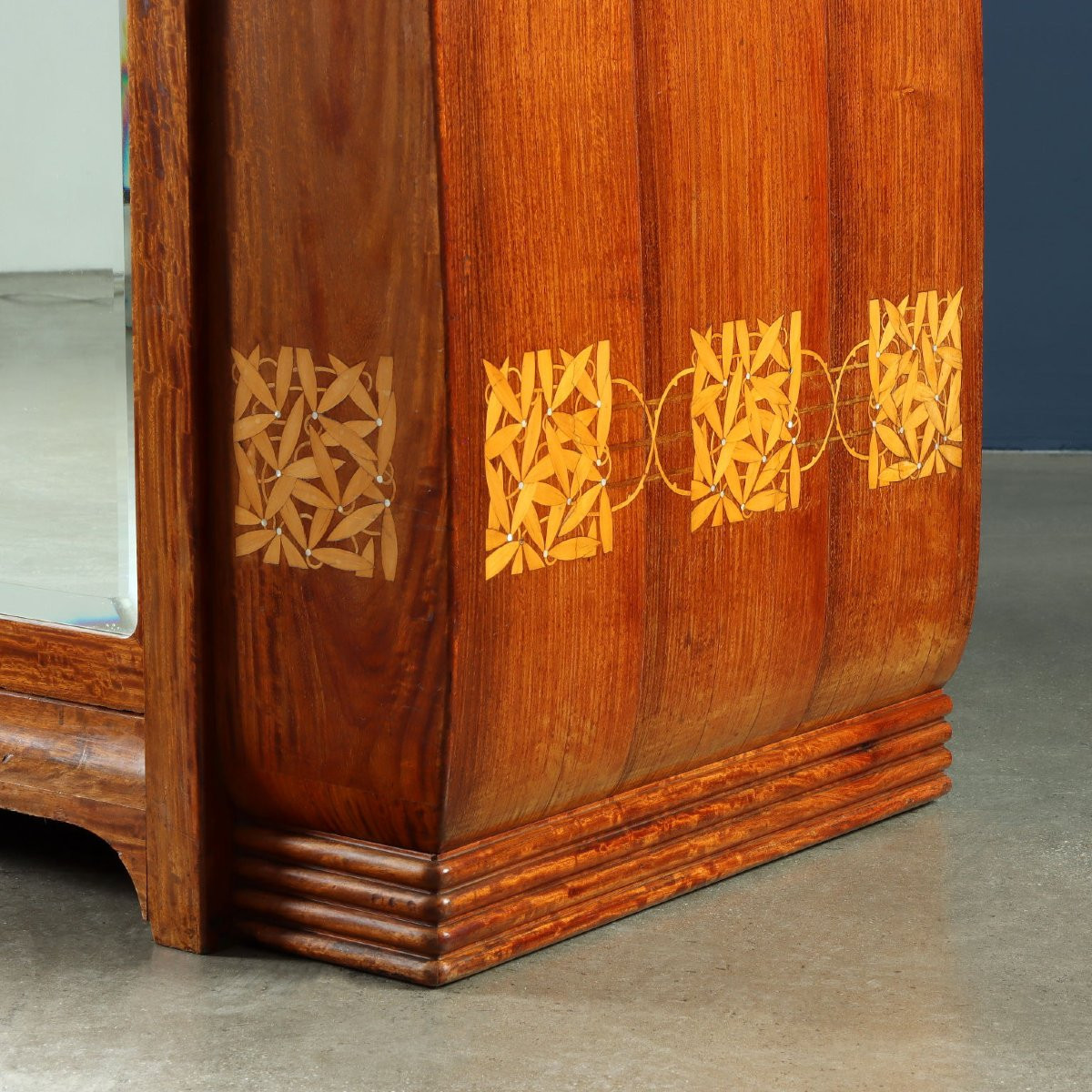 Cabinet. Produced By Carlo Zen, 1902-photo-2