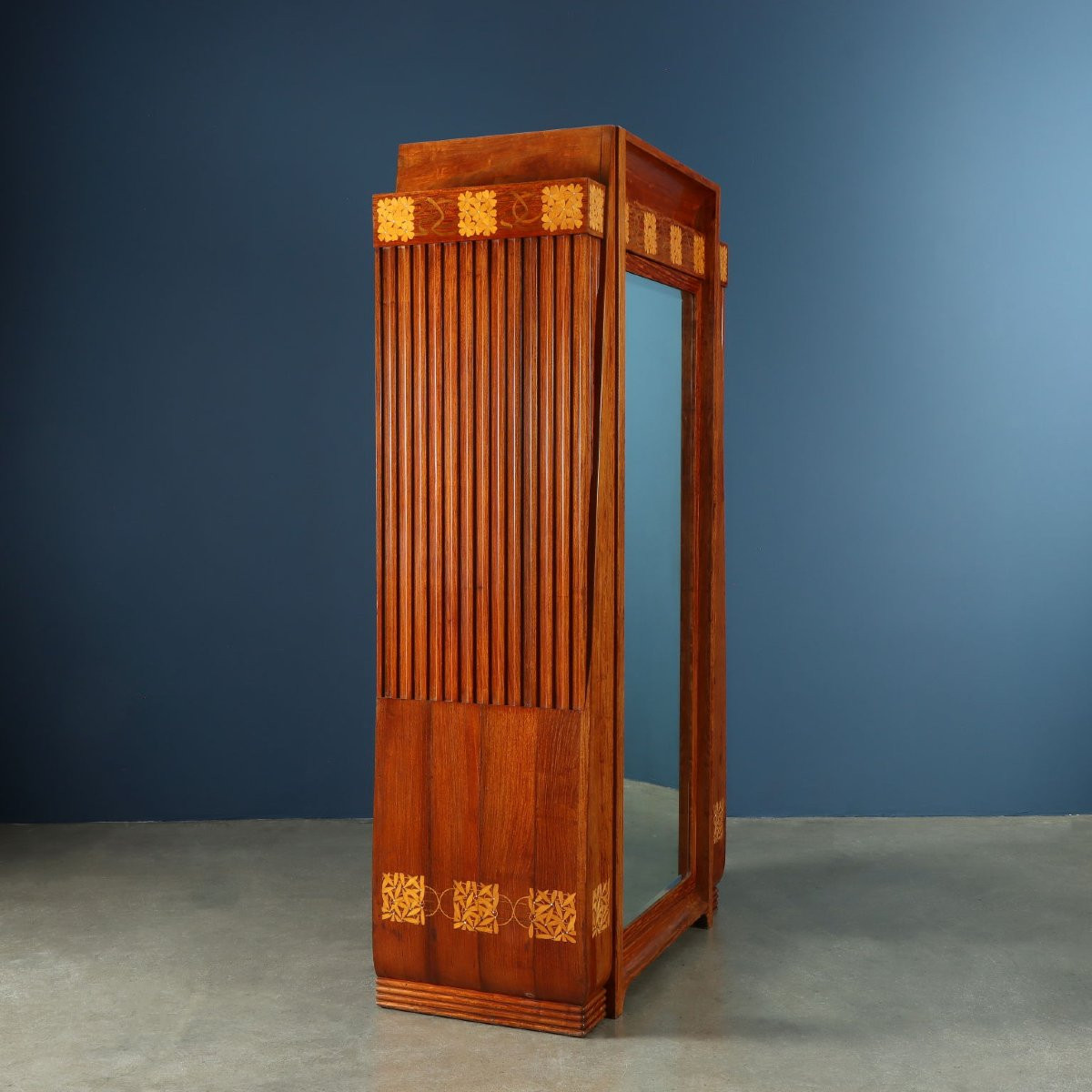 Cabinet. Produced By Carlo Zen, 1902-photo-4