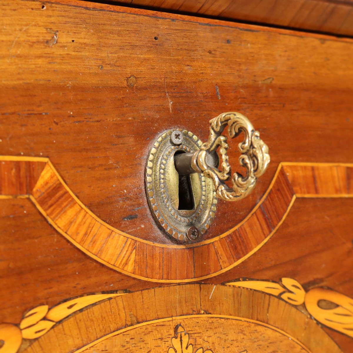 Walnut Chest Of Drawers With Maple Inlays, Piacenza, Mid-18th Century-photo-2