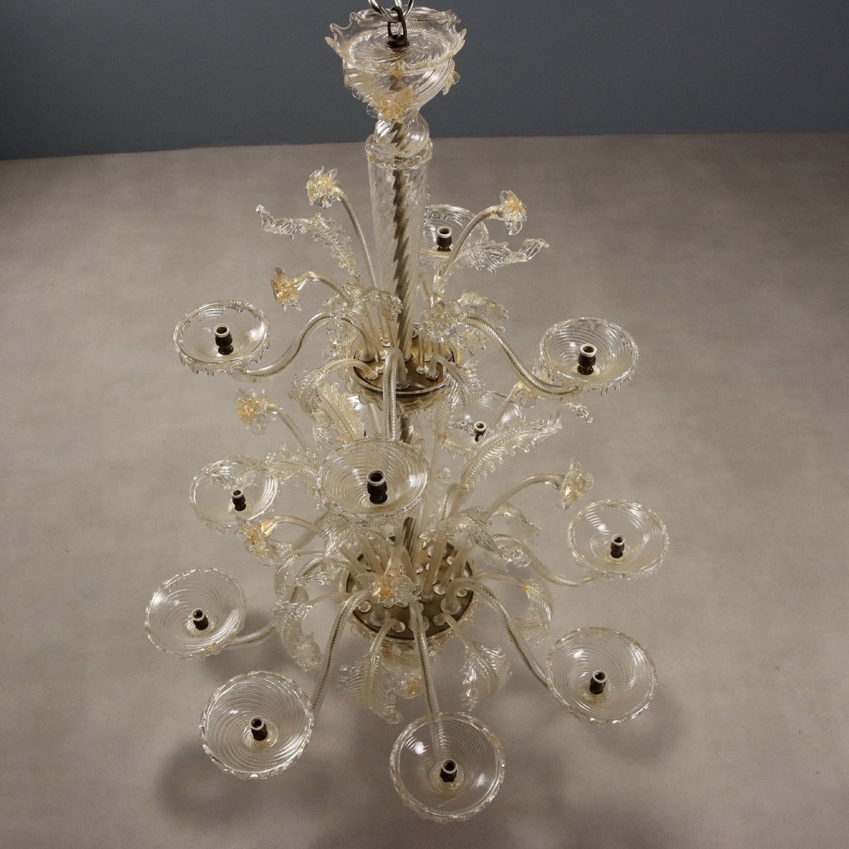 Early 20th-century Murano Glass Chandelier With Clear Blown Glass And Gold Accents-photo-2