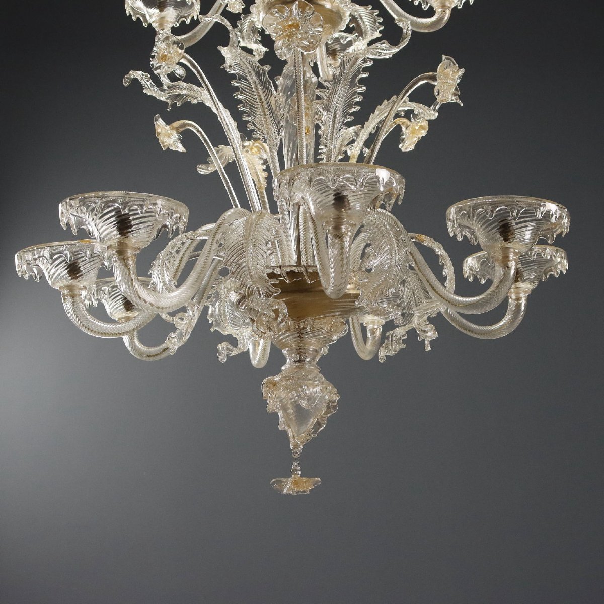 Early 20th-century Murano Glass Chandelier With Clear Blown Glass And Gold Accents-photo-3