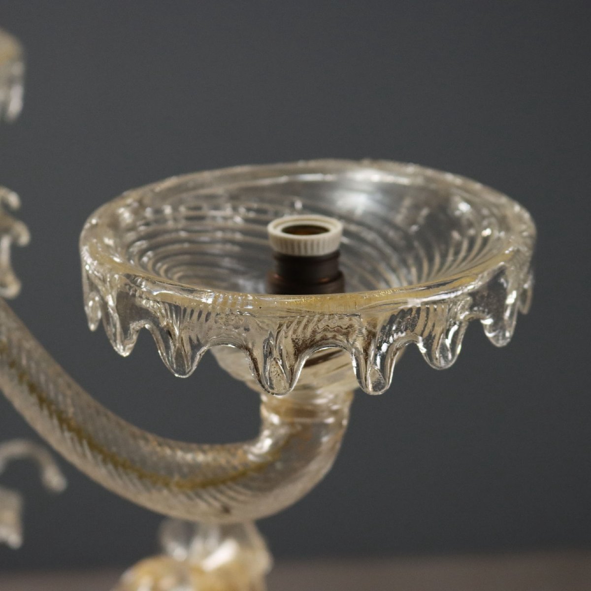 Early 20th-century Murano Glass Chandelier With Clear Blown Glass And Gold Accents-photo-1