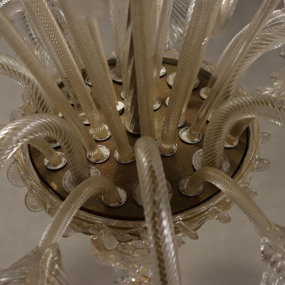 Early 20th-century Murano Glass Chandelier With Clear Blown Glass And Gold Accents-photo-6