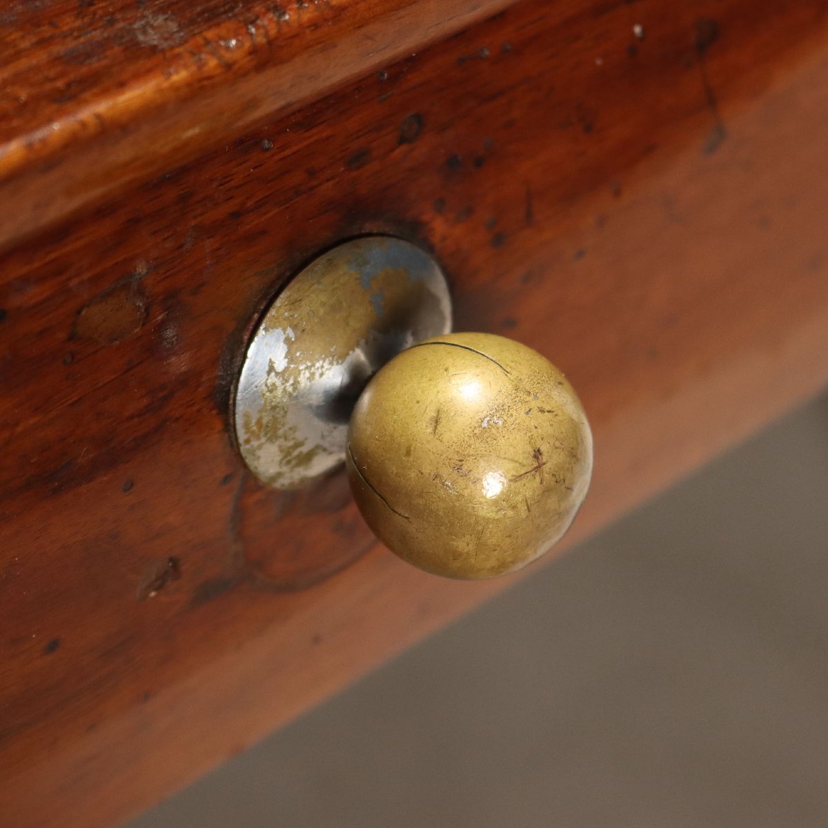 Early 19th-century Italian Walnut Table-photo-3