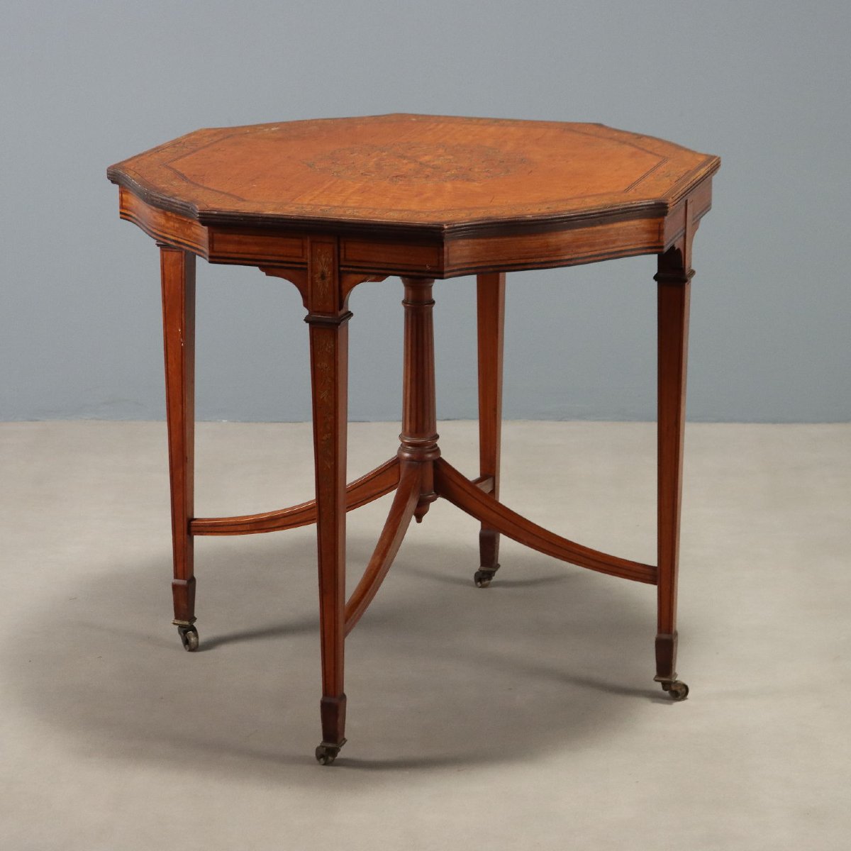 Table Basse Ancienne Citronnier Royaume-Uni du XXe Siècle