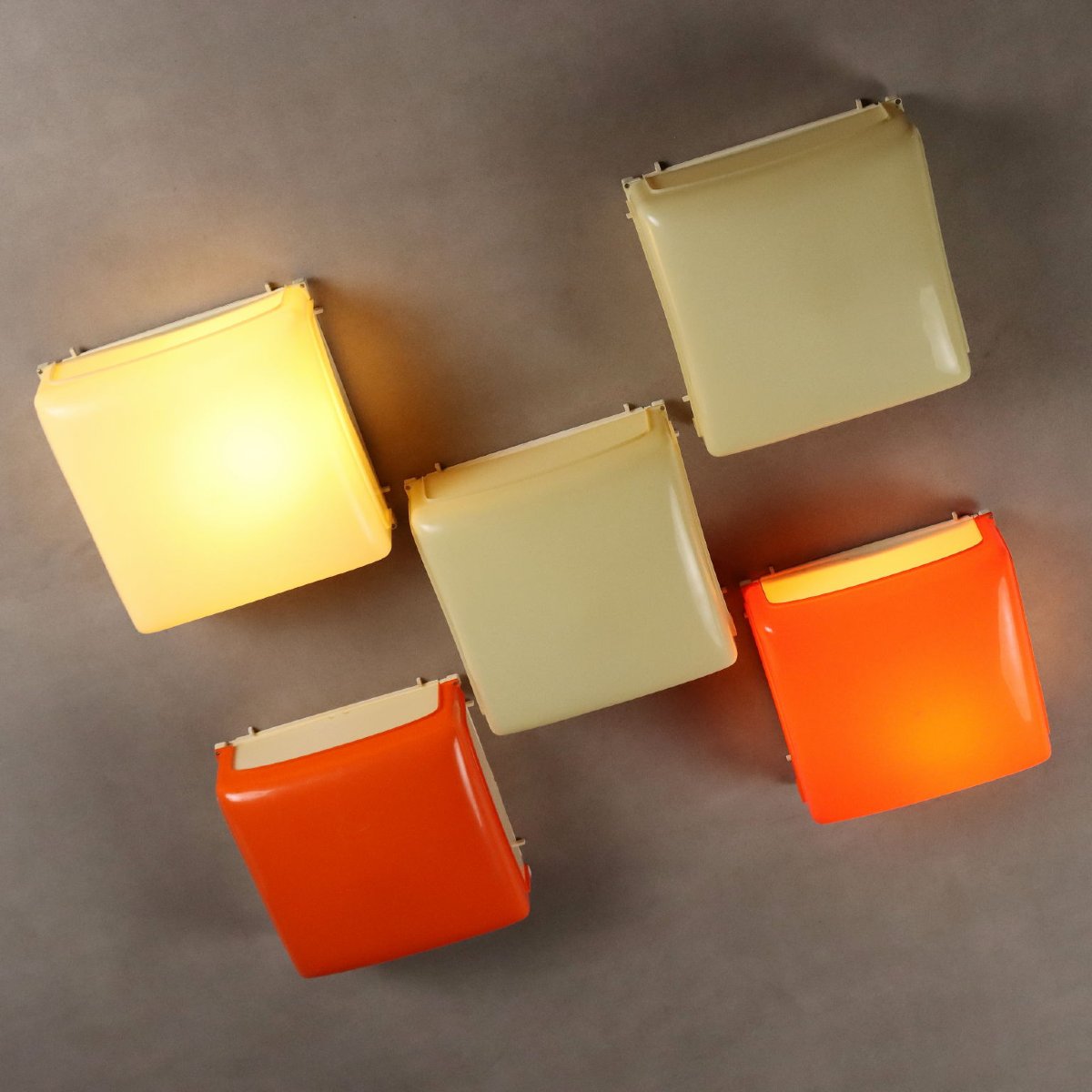 Artemide 'Cnosso' Lampes Plastique Colouré Design Italie 1960s-70s-photo-3