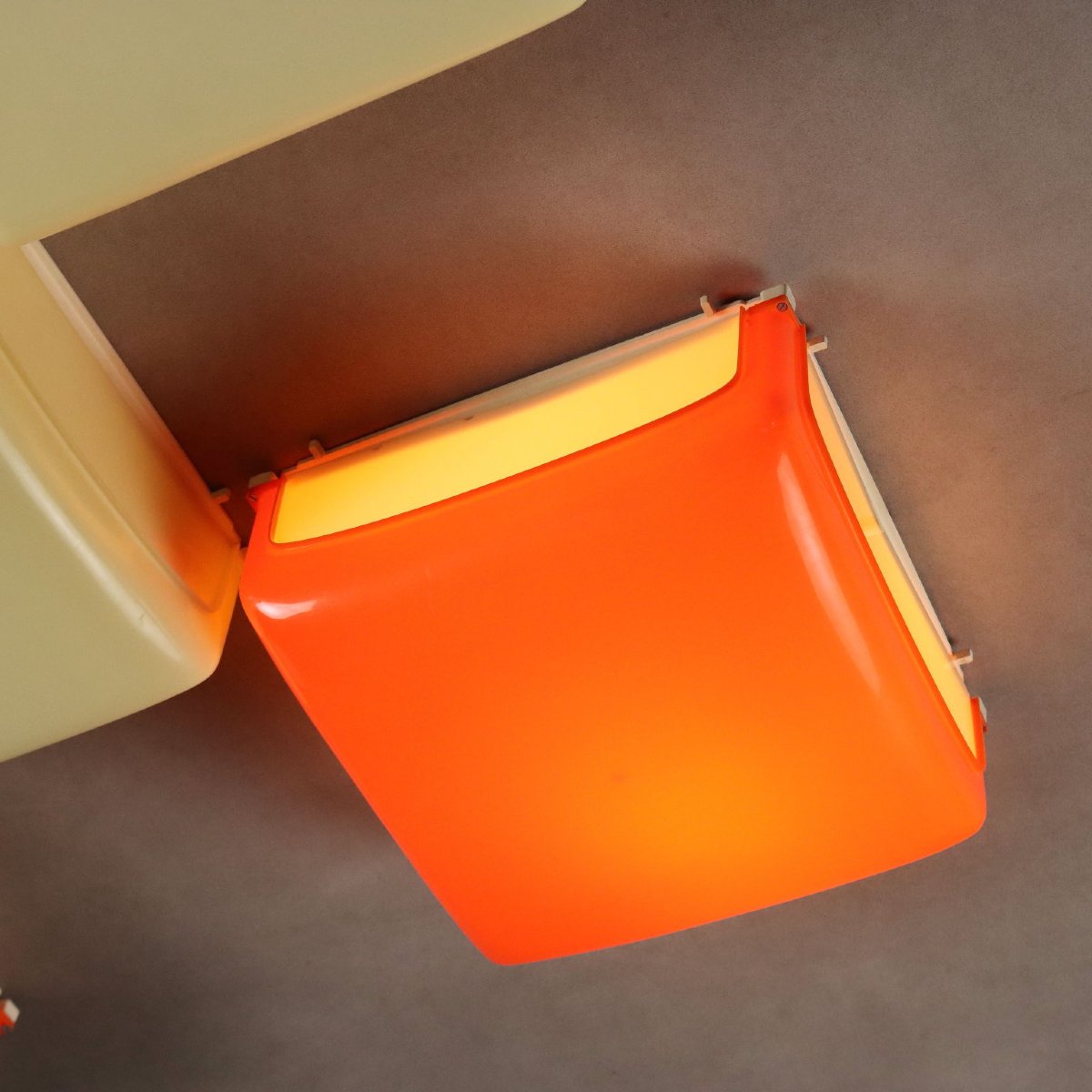 Artemide 'Cnosso' Lampes Plastique Colouré Design Italie 1960s-70s-photo-2