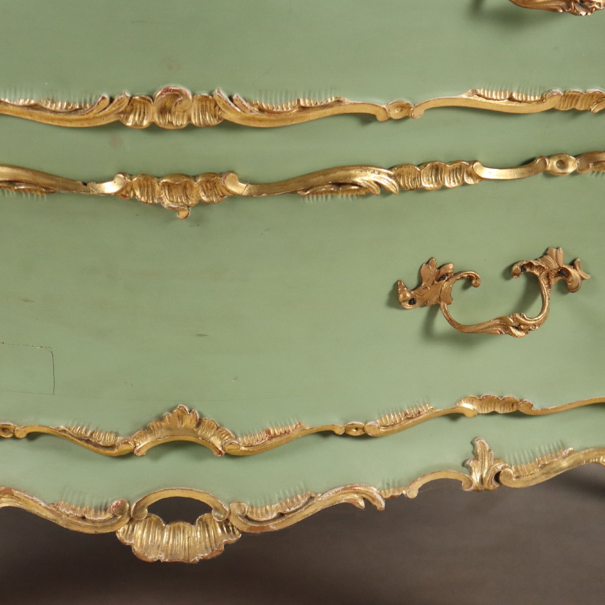 Early 20th-century Italian Baroque-style Chest Of Drawers, Lacquered And Gilded-photo-3